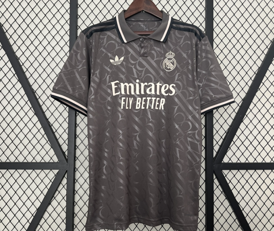 Hvorfor Real Madrid Tredje Sæt er Børns Favorit i Danmark!